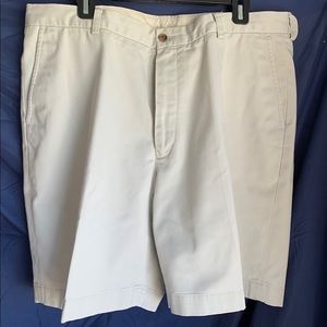 Brooks Brothers 346 Men’s Flat Front Shorts